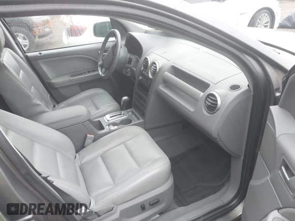 ✅ 2005 Ford Freestyle SEL • VIN: 1FMZK05145GA49196 • Лот: 42885486. Опубликован ранее на IAAI с пробегом 158 375 миль. Бесплатный доступ к архиву аукционных продаж из США и подробный отчёт об истории автомобиля на DreamBid. Изображение 5.