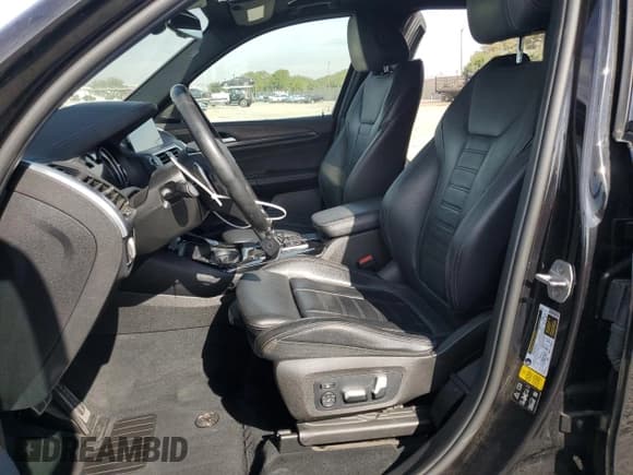 ✅ 2018 BMW X3 xDrive30i • VIN: 5UXTR9C59JLC83966 • Лот: 92632775. Опубликован ранее на Copart с пробегом 68 644 миль. Бесплатный доступ к архиву аукционных продаж из США и подробный отчёт об истории автомобиля на DreamBid. Изображение 7.