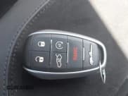 ✅ 2021 Alfa Romeo Giulia Quadrifoglio • VIN: ZARFAMEV1M7648209 • Lot: 42241740. Wystawiony na IAAI z przebiegiem 48 850 mil. Bezpłatny archiwum sprzedaży aukcyjnych z USA i szczegółowy raport historii pojazdu na DreamBid. Zdjęcie 11.