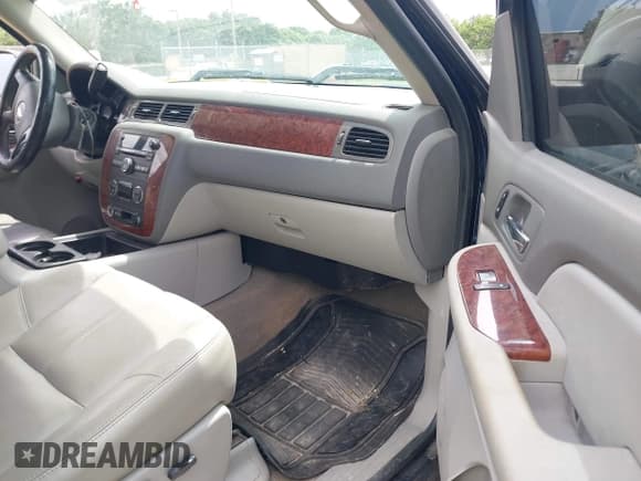 ✅ 2008 Chevrolet Silverado 1500 LTZ • VIN: 2GCEK13Y581224016 • Lot: 42927617. Listed on IAAI with 158,185 mi. Free auction sales archive from the USA and detailed vehicle history report at DreamBid. Image 5.