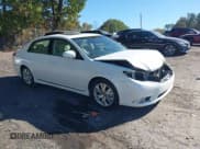 ✅ 2011 Toyota Avalon • VIN: 4T1BK3DBXBU373991 • Lot: 43517802. Wystawiony na IAAI z przebiegiem 172 808 mil. Bezpłatny archiwum sprzedaży aukcyjnych z USA i szczegółowy raport historii pojazdu na DreamBid. Zdjęcie 1.