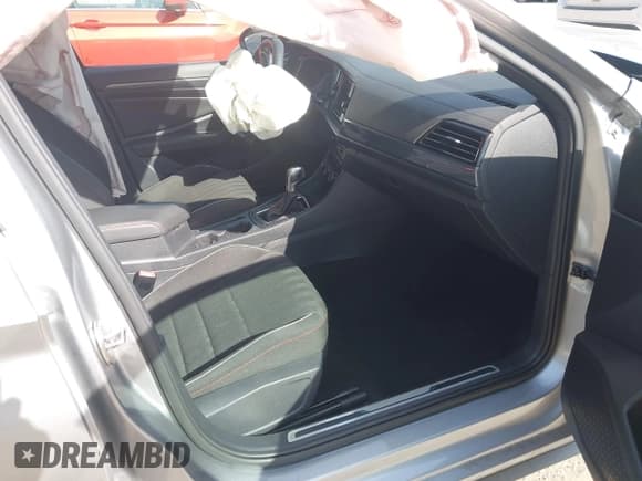 ✅ 2019 Volkswagen Jetta S • VIN: 3VW6T7BU7KM196607 • Lot: 43360341. Listed on IAAI with 82,931 mi. Free auction sales archive from the USA and detailed vehicle history report at DreamBid. Image 5.