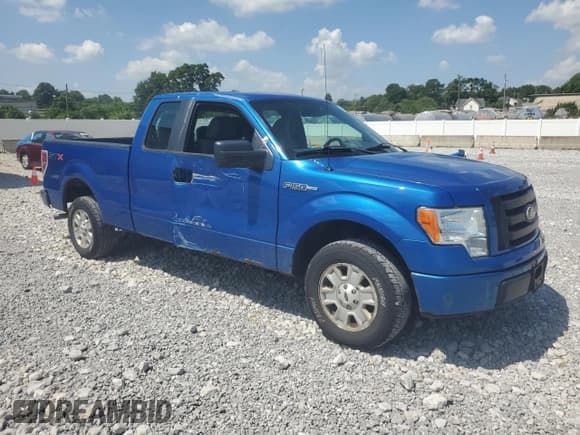 ✅ 2011 Ford F-150 XL • VIN: 1FTEX1CM1BFA70614 • Lot: 62495915. Listed on Copart with 155,216 mi. Free auction sales archive from the USA and detailed vehicle history report at DreamBid. Image 4.