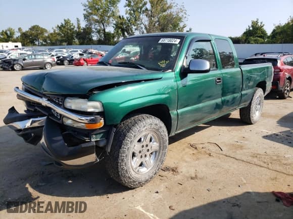 ✅ 2000 Chevrolet Silverado 1500 LT • VIN: 1GCEK19T4YE100927 • Лот: 68718024. Опубликован ранее на Copart с пробегом 204 231 миль. Бесплатный доступ к архиву аукционных продаж из США и подробный отчёт об истории автомобиля на DreamBid. Изображение 1.