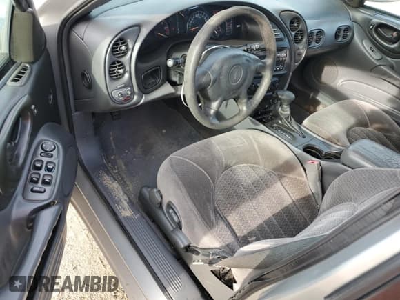 ✅ 2004 Pontiac Bonneville SE • VIN: 1G2HX52K74U237629 • Lot: 65081555. Wystawiony na Copart z przebiegiem 127 384 mil. Bezpłatny archiwum sprzedaży aukcyjnych z USA i szczegółowy raport historii pojazdu na DreamBid. Zdjęcie 8.