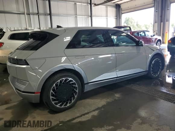 ✅ 2022 Hyundai Ioniq 5 Limited • VIN: KM8KRDAF4NU118833 • Лот: 70930755. Опубликован ранее на Copart с пробегом 29 906 миль. Бесплатный доступ к архиву аукционных продаж из США и подробный отчёт об истории автомобиля на DreamBid. Изображение 3.