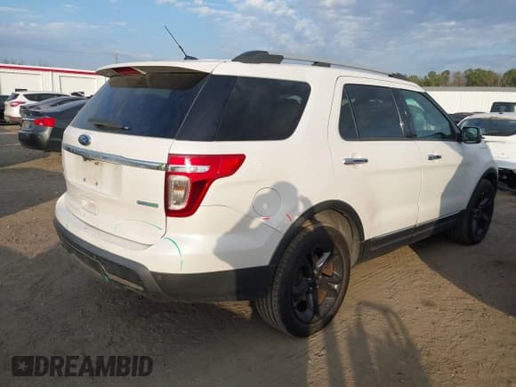 ✅ 2013 Ford Explorer Limited • VIN: 1FM5K7F99DGA43985 • Lot: 41522600. Wystawiony na IAAI z przebiegiem 194 348 mil. Bezpłatny archiwum sprzedaży aukcyjnych z USA i szczegółowy raport historii pojazdu na DreamBid. Zdjęcie 4.