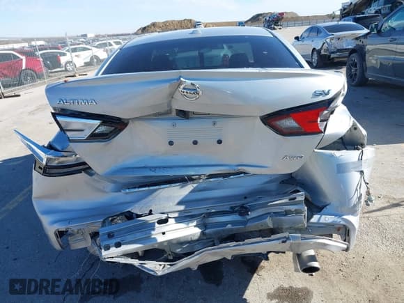 ✅ 2022 Nissan Altima SV • VIN: 1N4BL4DW2NN325898 • Lot: 43654651. Wystawiony na IAAI z przebiegiem 46 996 mil. Bezpłatny archiwum sprzedaży aukcyjnych z USA i szczegółowy raport historii pojazdu na DreamBid. Zdjęcie 6.