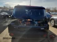 ✅ 2015 Jeep Renegade Latitude • VIN: ZACCJBBH0FPB61402 • Лот: 91965585. Опубликован ранее на Copart с пробегом 107 958 миль. Бесплатный доступ к архиву аукционных продаж из США и подробный отчёт об истории автомобиля на DreamBid. Изображение 6.