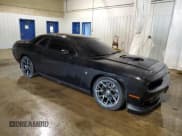 ✅ 2017 Dodge Challenger T/A 392 • VIN: 2C3CDZFJ3HH618009 • Lot: 60612944. Wystawiony na Copart z przebiegiem 24 289 mil. Bezpłatny archiwum sprzedaży aukcyjnych z USA i szczegółowy raport historii pojazdu na DreamBid. Zdjęcie 4.