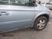 ✅ 2005 Dodge Caravan SXT • VIN: 2D4GP44L65R581395 • Lot: 43633314. Wystawiony na IAAI z przebiegiem 184 671 mil. Bezpłatny archiwum sprzedaży aukcyjnych z USA i szczegółowy raport historii pojazdu na DreamBid. Zdjęcie 13.