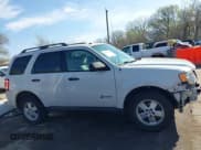 ✅ 2011 Ford Escape Hybrid • VIN: 1FMCU4K37BKC68370 • Lot: 41895193. Wystawiony na IAAI z przebiegiem 220 321 mil. Bezpłatny archiwum sprzedaży aukcyjnych z USA i szczegółowy raport historii pojazdu na DreamBid. Zdjęcie 14.