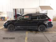 ✅ 2011 Subaru Outback Limited Power Moon • VIN: 4S4BRDKC1B2381812 • Lot: 43520214. Listed on IAAI with 81,584 mi. Free auction sales archive from the USA and detailed vehicle history report at DreamBid. Image 14.