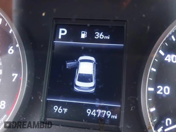 ✅ 2020 Hyundai Elantra SE • VIN: 5NPD74LF8LH541549 • Lot: 43127672. Listed on IAAI with 94,779 mi. Free auction sales archive from the USA and detailed vehicle history report at DreamBid. Image 15.