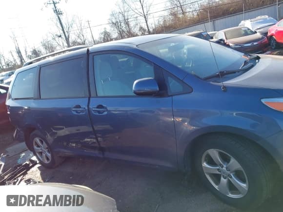 ✅ 2014 Toyota Sienna LE AAS • VIN: 5TDKK3DC8ES511145 • Lot: 43481982. Listed on IAAI with 108,154 mi. Free auction sales archive from the USA and detailed vehicle history report at DreamBid. Image 14.