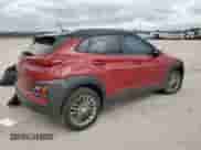 2020 Hyundai Kona SEL z VIN KM8K22AA9LU526593, wystawiony jako Copart lot #46575263 z przebiegiem 47 903 mil mil oraz . Historia ofert i sprzedaży dostępna na DreamBid. Obrazek 3.