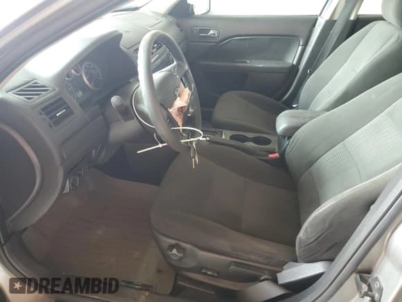 ✅ 2008 Ford Fusion SE • VIN: 3FAHP07148R123329 • Lot: 71637595. Listed on Copart with 124,614 mi. Free auction sales archive from the USA and detailed vehicle history report at DreamBid. Image 7.