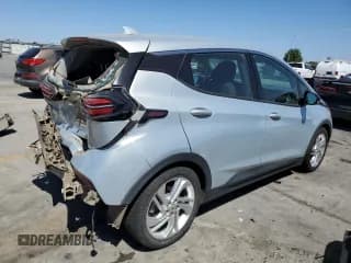 ✅ 2022 Chevrolet Bolt EV 1LT • VIN: 1G1FW6S03N4101003 • Lot: 56212214. Wystawiony na Copart z przebiegiem 139 698 mil. Bezpłatny archiwum sprzedaży aukcyjnych z USA i szczegółowy raport historii pojazdu na DreamBid. Zdjęcie 3.