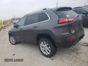 ✅ 2016 Jeep Cherokee Latitude • VIN: 1C4PJMCS0GW332317 • Лот: 45308935. Опубликован ранее на Copart с пробегом 141 688 миль. Бесплатный доступ к архиву аукционных продаж из США и подробный отчёт об истории автомобиля на DreamBid. Изображение 2.