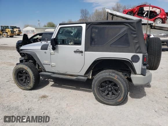 ✅ 2008 Jeep Wrangler Sahara • VIN: 1J4FA54148L561961 • Лот: 50770895. Опубликован ранее на Copart с пробегом 126 516 миль. Бесплатный доступ к архиву аукционных продаж из США и подробный отчёт об истории автомобиля на DreamBid. Изображение 2.