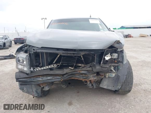 ✅ 2009 Chevrolet Tahoe LTZ • VIN: 1GNFC33099R297719 • Lot: 42064490. Listed on IAAI with 215,466 mi. Free auction sales archive from the USA and detailed vehicle history report at DreamBid. Image 6.