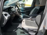 ✅ 2019 Chevrolet Bolt EV LT • VIN: 1G1FY6S09K4108611 • Lot: 67593184. Wystawiony na Copart z przebiegiem 39 428 mil. Bezpłatny archiwum sprzedaży aukcyjnych z USA i szczegółowy raport historii pojazdu na DreamBid. Zdjęcie 7.