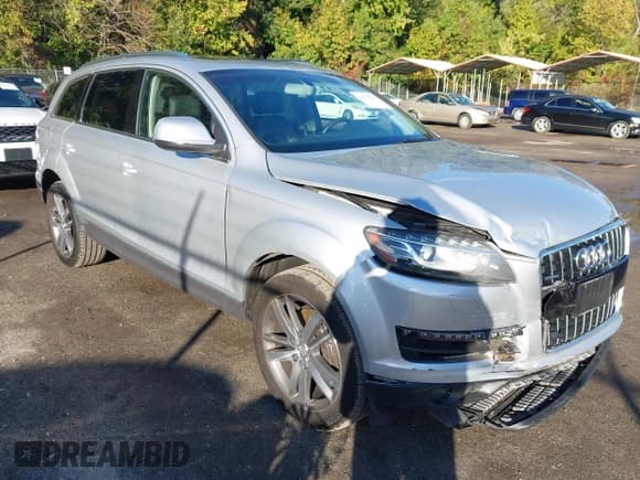 ✅ 2013 Audi Q7 Premium Plus • VIN: WA1LGAFE6DD006668 • Lot: 43479597. Listed on IAAI with 109,379 mi. Free auction sales archive from the USA and detailed vehicle history report at DreamBid. Image 1.