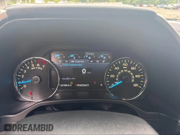 ✅ 2015 Ford F-150 XLT • VIN: 1FTEW1EF4FFC63993 • Лот: 42392180. Опубликован ранее на IAAI с пробегом 247 093 миль. Бесплатный доступ к архиву аукционных продаж из США и подробный отчёт об истории автомобиля на DreamBid. Изображение 7.