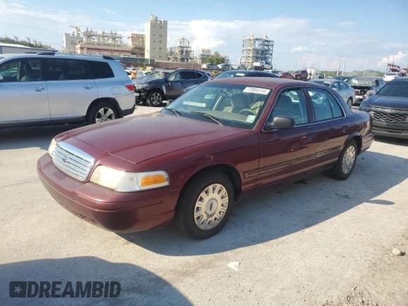 ✅ 2004 Ford Crown Victoria Standard • VIN: 2FAFP73W54X135518 • Lot: 72084114. Wystawiony na Copart z przebiegiem 145 716 mil. Bezpłatny archiwum sprzedaży aukcyjnych z USA i szczegółowy raport historii pojazdu na DreamBid. Zdjęcie 1.