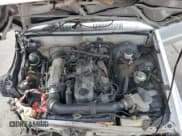 ✅ 1987 Toyota 4Runner • VIN: JT4RN62D0H0159821 • Lot: 82472415. Wystawiony na Copart z przebiegiem 273 810 mil. Bezpłatny archiwum sprzedaży aukcyjnych z USA i szczegółowy raport historii pojazdu na DreamBid. Zdjęcie 11.