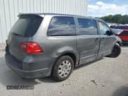 ✅ 2010 Volkswagen Routan S • VIN: 2V4RW4D16AR348382 • Lot: 67677854. Listed on Copart with 235,275 mi. Free auction sales archive from the USA and detailed vehicle history report at DreamBid. Image 3.