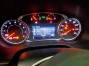 ✅ 2021 GMC Acadia SLE • VIN: 1GKKNKLS9MZ123904 • Lot: 64051795. Wystawiony na Copart z przebiegiem 87 975 mil. Bezpłatny archiwum sprzedaży aukcyjnych z USA i szczegółowy raport historii pojazdu na DreamBid. Zdjęcie 9.