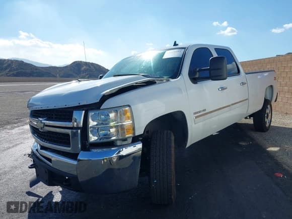 ✅ 2014 Chevrolet Silverado 2500HD LT • VIN: 1GC1CXCG5EF107871 • Lot: 43518202. Listed on IAAI with 74,569 mi. Free auction sales archive from the USA and detailed vehicle history report at DreamBid. Image 18.