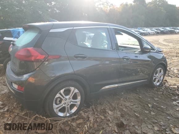 ✅ 2020 Chevrolet Bolt EV LT • VIN: 1G1FY6S06L4135217 • Lot: 73659764. Wystawiony na Copart z przebiegiem Nie podano. Bezpłatny archiwum sprzedaży aukcyjnych z USA i szczegółowy raport historii pojazdu na DreamBid. Zdjęcie 4.