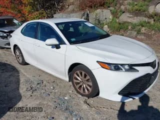 ✅ 2019 Toyota Camry SE • VIN: 4T1B11HK1KU287292 • Lot: 43384526. Listed on IAAI with 64,109 mi. Free auction sales archive from the USA and detailed vehicle history report at DreamBid. Image 1.