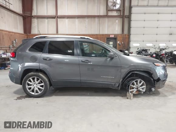 ✅ 2018 Jeep Cherokee Limited • VIN: 1C4PJMDB0JD607329 • Lot: 42446238. Wystawiony na IAAI z przebiegiem 115 382 mil. Bezpłatny archiwum sprzedaży aukcyjnych z USA i szczegółowy raport historii pojazdu na DreamBid. Zdjęcie 13.