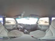 ✅ 1998 Chevrolet S-10 LS • VIN: 1GCCS1941W8238856 • Лот: 81976454. Опубликован ранее на Copart с пробегом 366 969 миль. Бесплатный доступ к архиву аукционных продаж из США и подробный отчёт об истории автомобиля на DreamBid. Изображение 13.