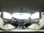 ✅ 2019 Kia Sedona EX • VIN: KNDMB5C12K6493354 • Lot: 42711817. Wystawiony na IAAI z przebiegiem 112 092 mil. Bezpłatny archiwum sprzedaży aukcyjnych z USA i szczegółowy raport historii pojazdu na DreamBid. Zdjęcie 18.