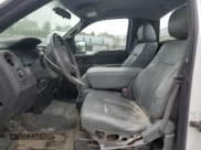 ✅ 2014 Ford F-150 XL • VIN: 1FTMF1CM7EKD79367 • Lot: 82757255. Wystawiony na Copart z przebiegiem 226 848 mil. Bezpłatny archiwum sprzedaży aukcyjnych z USA i szczegółowy raport historii pojazdu na DreamBid. Zdjęcie 7.