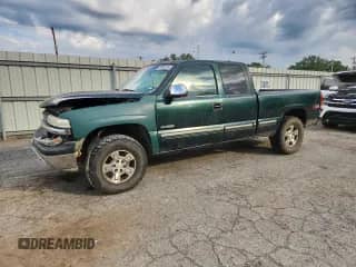2002 Chevrolet Silverado 1500 LS with VIN 1GCEK19T72E194891, listed as a Copart auction lot 81889125 with 262,356 mi miles and Salvage title. Bid and sale history available at DreamBid. Image 1.