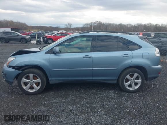 ✅ 2007 Lexus RX 350 • VIN: 2T2HK31U27C040012 • Lot: 43663325. Listed on IAAI with 207,706 mi. Free auction sales archive from the USA and detailed vehicle history report at DreamBid. Image 14.