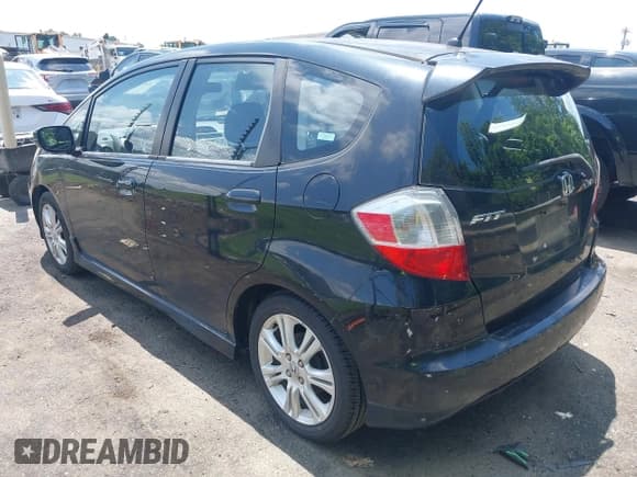 ✅ 2009 Honda Fit Sport • VIN: JHMGE88449S003800 • Лот: 42757866. Опубликован ранее на IAAI с пробегом 162 934 миль. Бесплатный доступ к архиву аукционных продаж из США и подробный отчёт об истории автомобиля на DreamBid. Изображение 3.