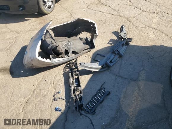 ✅ 2015 Mercedes-Benz S 550 • VIN: WDDXJ8FBXFA004469 • Lot: 71189045. Listed on Copart with 112,357 mi. Free auction sales archive from the USA and detailed vehicle history report at DreamBid. Image 12.