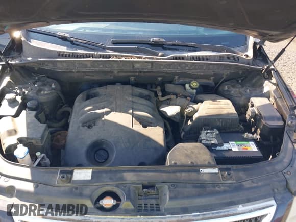 ✅ 2008 Hyundai Veracruz GLS • VIN: KM8NU73C08U050714 • Lot: 42833095. Listed on IAAI with 229,200 mi. Free auction sales archive from the USA and detailed vehicle history report at DreamBid. Image 10.