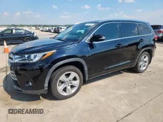 ✅ 2018 Toyota Highlander Limited • VIN: 5TDDZRFH1JS864210 • Lot: 69564395. Wystawiony na Copart z przebiegiem 130 080 mil. Bezpłatny archiwum sprzedaży aukcyjnych z USA i szczegółowy raport historii pojazdu na DreamBid. Zdjęcie 1.