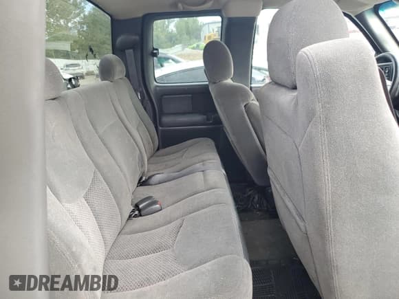 ✅ 2004 Chevrolet Silverado 1500 Z71 • VIN: 1GCEK19TX4Z176414 • Lot: 70050204. Listed on Copart with 189,720 mi. Free auction sales archive from the USA and detailed vehicle history report at DreamBid. Image 10.