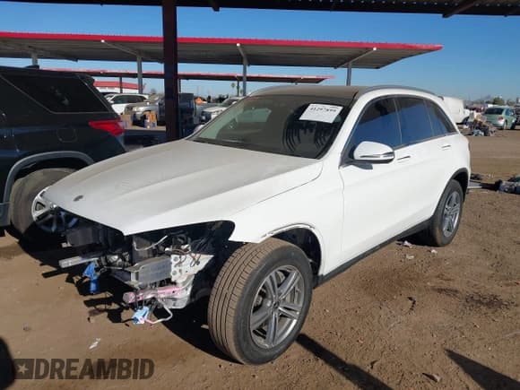 ✅ 2022 Mercedes-Benz GLC 300 • VIN: W1N0G8DB1NV391507 • Lot: 41297899. Listed on IAAI with 24,101 mi. Free auction sales archive from the USA and detailed vehicle history report at DreamBid. Image 2.