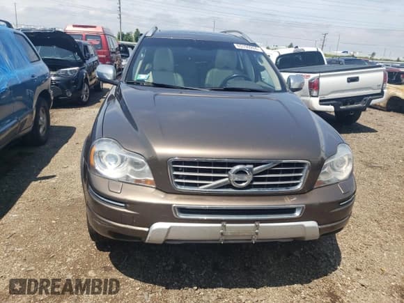 ✅ 2013 Volvo XC90 Premier Plus • VIN: YV4952CZ4D1630681 • Lot: 63199284. Wystawiony na Copart z przebiegiem 142 743 mil. Bezpłatny archiwum sprzedaży aukcyjnych z USA i szczegółowy raport historii pojazdu na DreamBid. Zdjęcie 5.