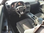 ✅ 2013 Dodge Challenger SXT • VIN: 2C3CDYAG4DH674914 • Lot: 60047544. Wystawiony na Copart z przebiegiem 79 978 mil. Bezpłatny archiwum sprzedaży aukcyjnych z USA i szczegółowy raport historii pojazdu na DreamBid. Zdjęcie 8.