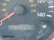 2002 Toyota Highlander z VIN JTEHF21A820095121, wystawiony jako IAAI lot #43097400 z przebiegiem 212 944 mil mil oraz . Historia ofert i sprzedaży dostępna na DreamBid. Obrazek 16.